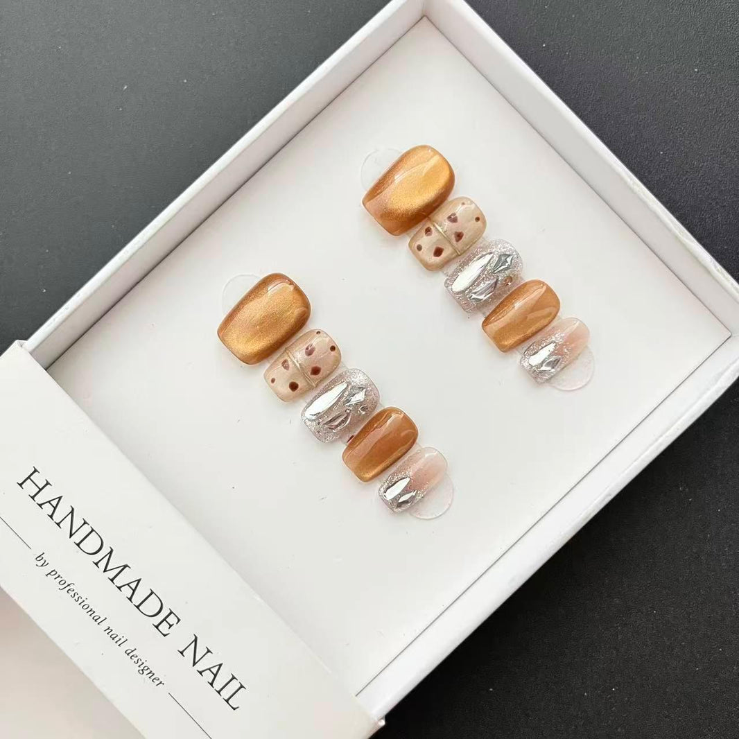 All-in-One Press-On Nail Kit – Golden Glow Chrome