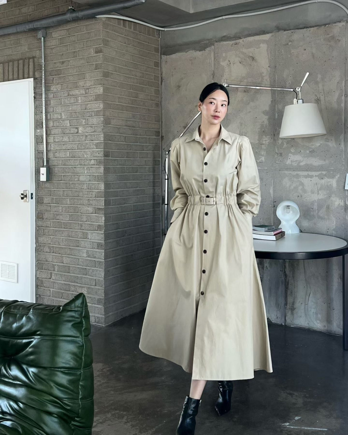 Elegante Beige Button-Down Midi Jurk met Tailleceintuur - Mykstyle