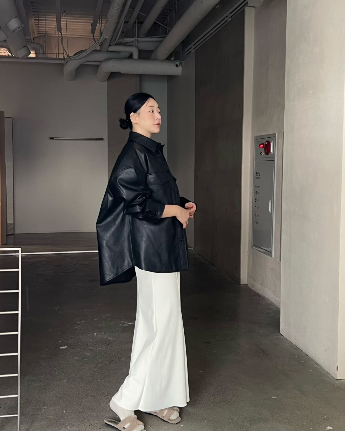 Minimal Leather Overshirt Jacket – Black - Mykstyle