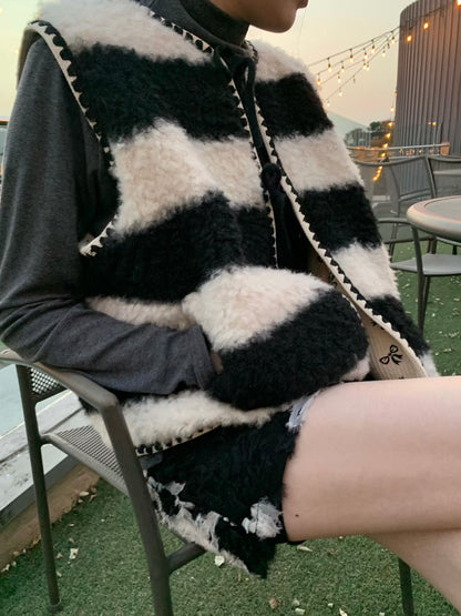 Zwart-Wit Teddy Knit Gilet – Gestreept – Oversized Fit ( zwart-wit ) - Mykstyle