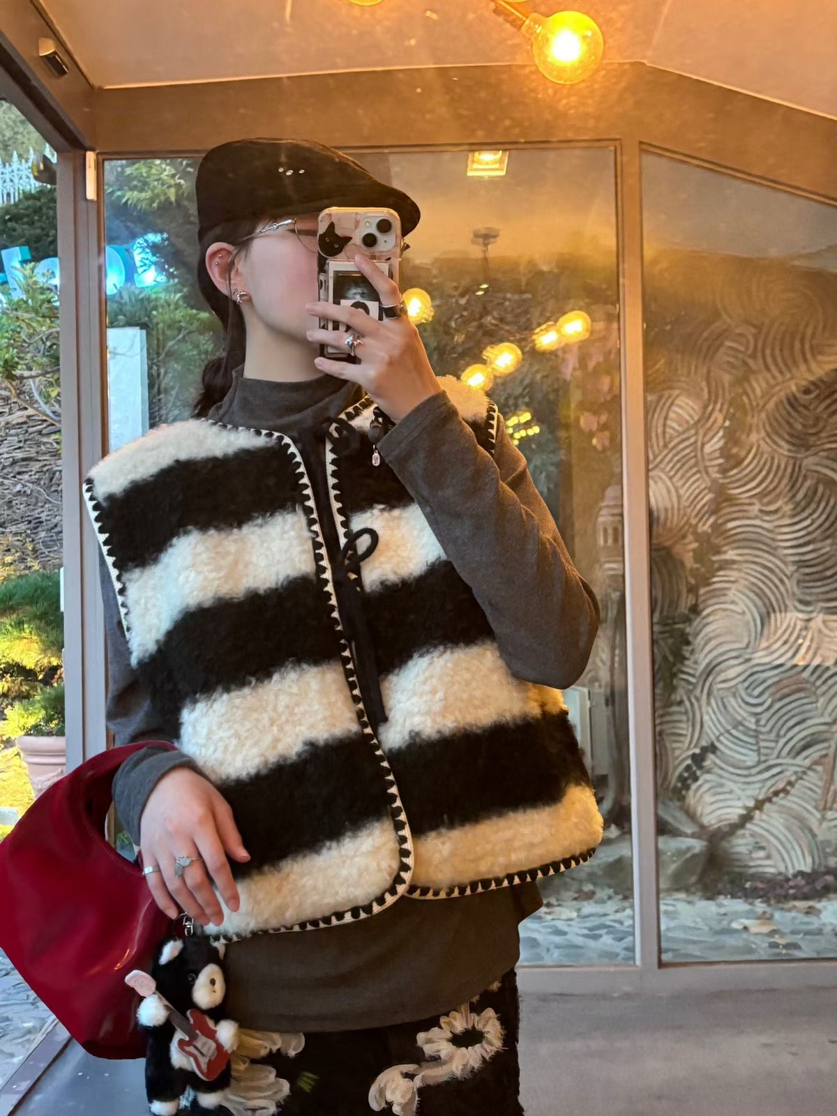 Zwart-Wit Teddy Knit Gilet – Gestreept – Oversized Fit ( zwart-wit ) - Mykstyle